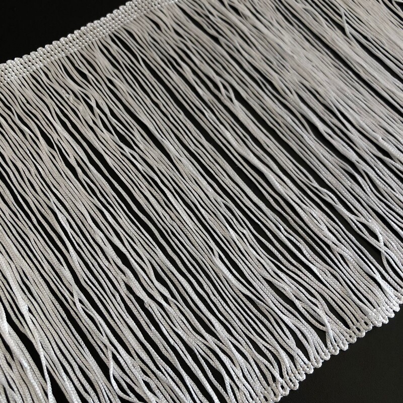 Franja Off White 24 cm